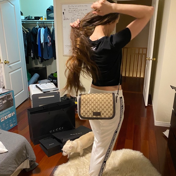 Gucci Messenger Crossbody Guccissima GG Unisex - Picture 1 of 10